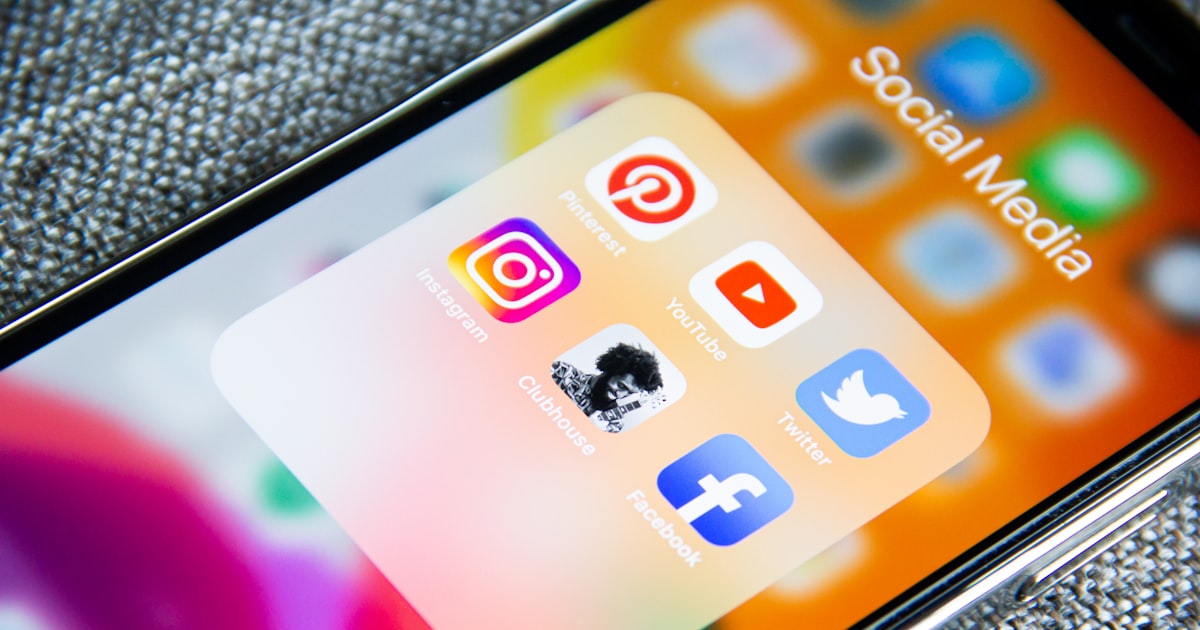 Social media marketing company helping businesses in Surat